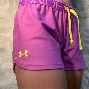UNDER ARMOUR SHORTS